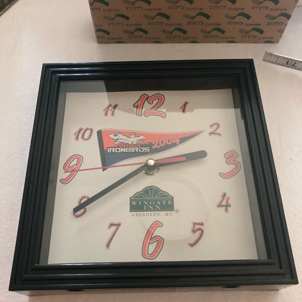 VINTAGE Clock - ABERDEEN IRONBIRDS - Minor League Baseball - Baltimore Orioles